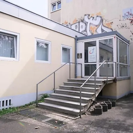 Mivano - Am Bahnhof Apartment Celle